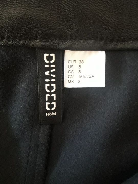 pantalones cortos cuero talla 38. NUEVOS