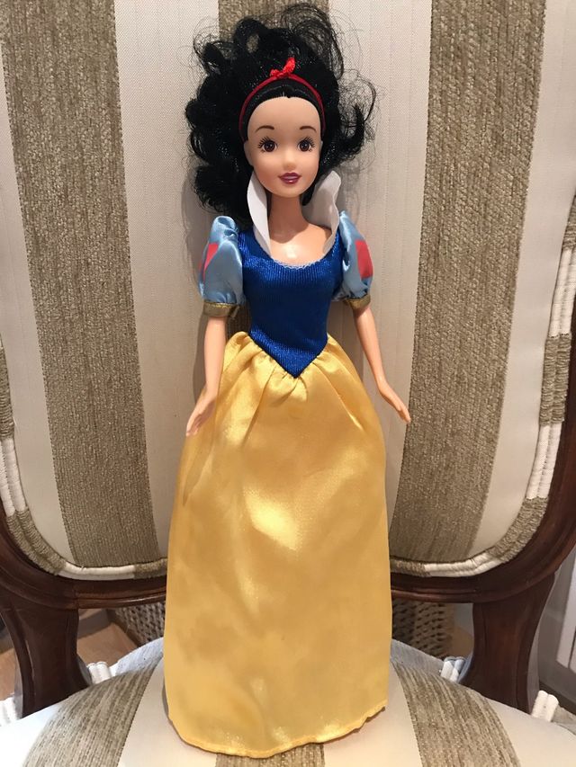 Barbie Blancanieves Disney