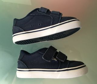 Zapatillas bambas bebé niño DC Shoes USA. Talla 22 de segunda mano por 19  EUR en El Vendrell en WALLAPOP