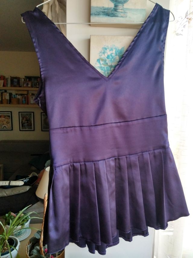 Top de fiesta morado