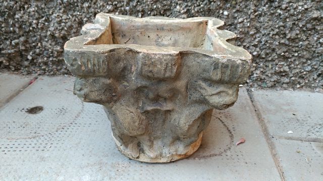 Macetero muy antiguo