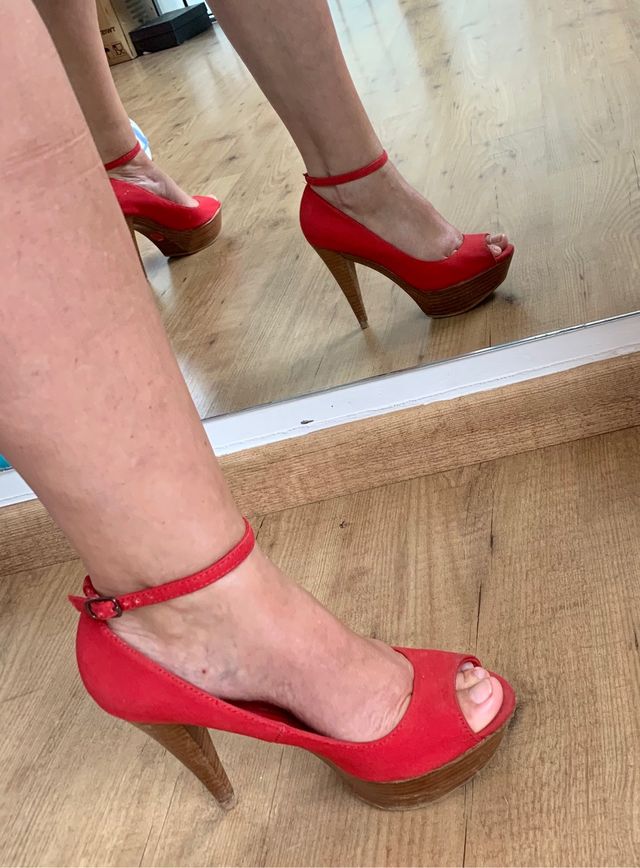 Taconazos Rojos BERSHKA