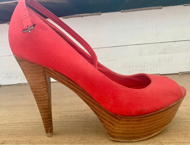 Taconazos Rojos BERSHKA