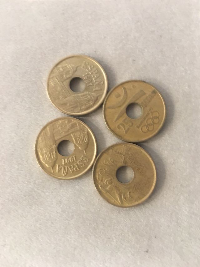 4 monedas de 25 pesetas 