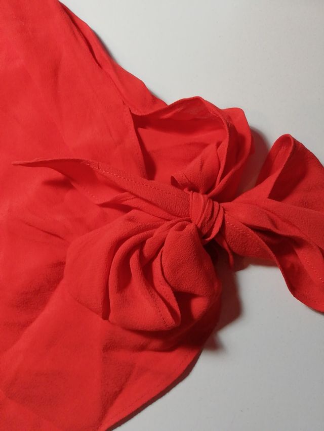 camiseta de gasa roja