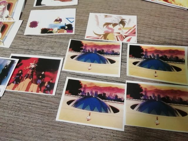 Vendo ou troco de cartas de troca o álbum Knights of the Zodiac