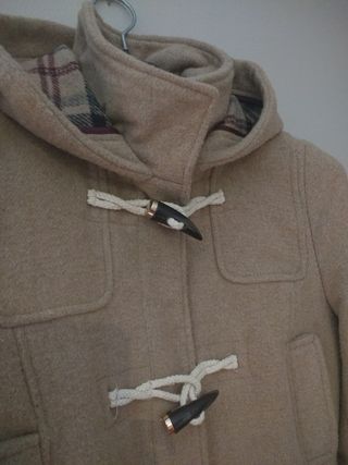 Trenca mujer camel de segunda mano por 19 EUR en A Coruña en WALLAPOP