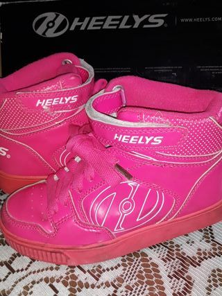Botin de Ruedas Marca HEELYS N° 35. OPORTUNIDAD!! de segunda mano por 14  EUR en Sevilla en WALLAPOP