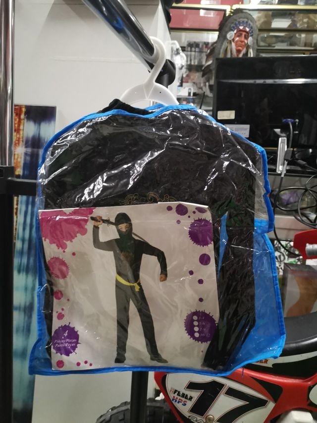 DISFRAZ VARIOS NIÑOS