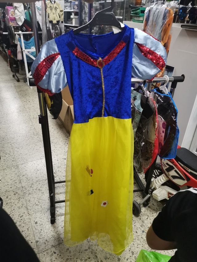 DISFRAZ VARIOS NIÑOS