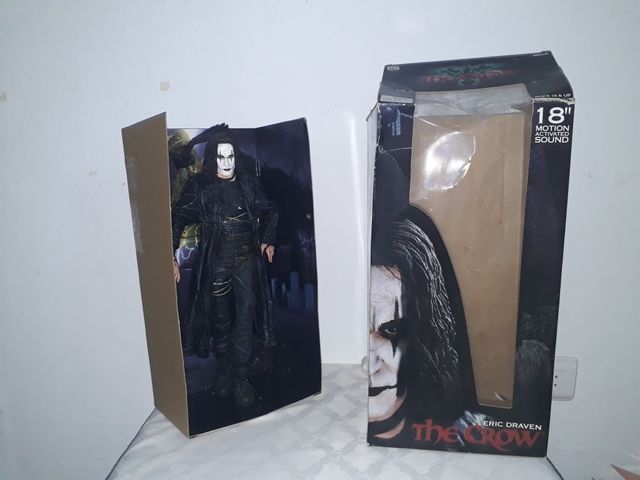 THE CROW  46 ctms  !!!  SIN ESTRENAR !!!