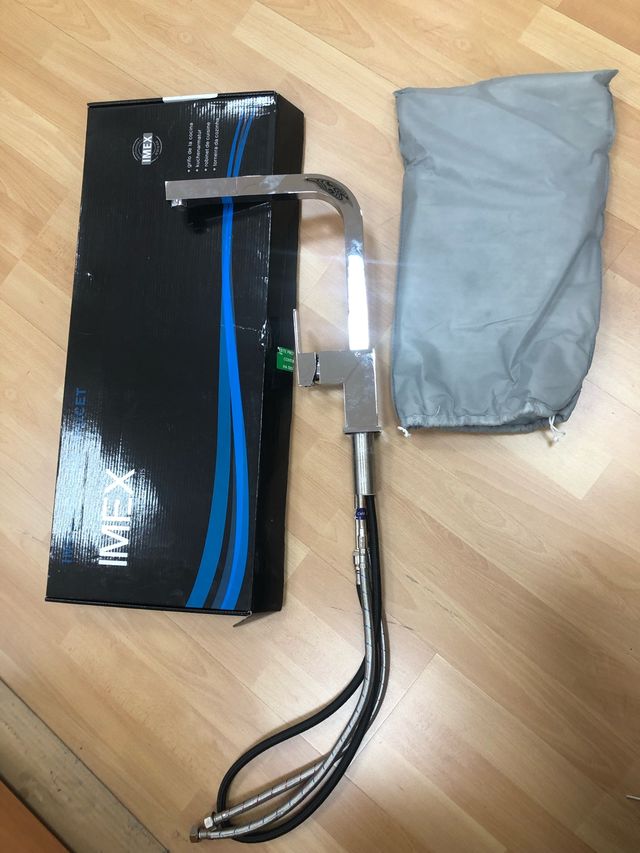 Grifo de cocina nuevo