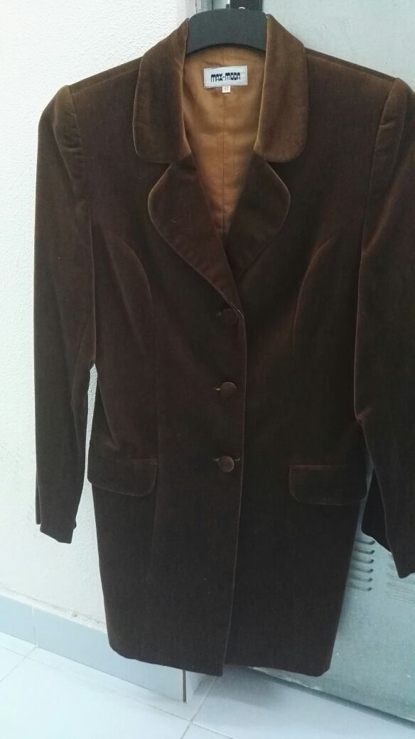 Chaqueta tres cuartos terciopelo