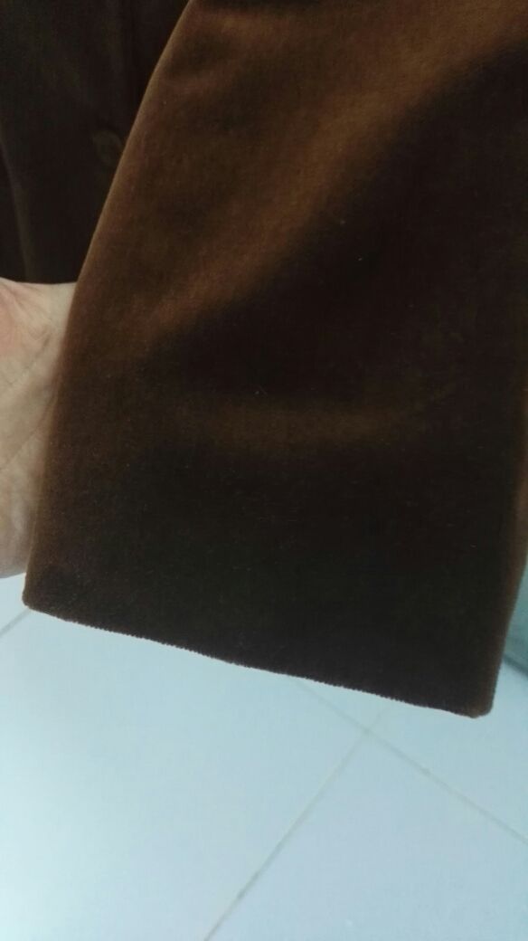 Chaqueta tres cuartos terciopelo