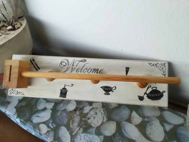 percha para paños de cocina y delantales