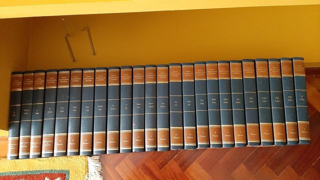 ENCICLOPEDIA LAROUSSE
