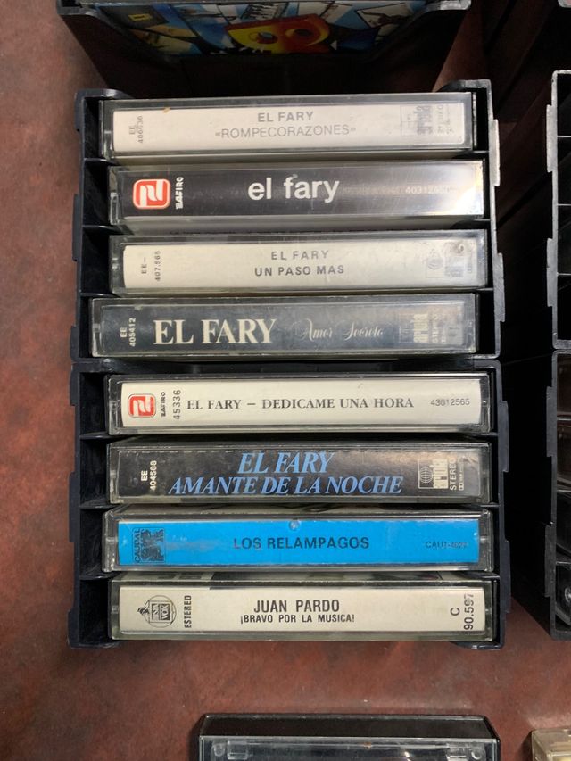 Pack 60 Cintas de Cassette Grandes Artistas