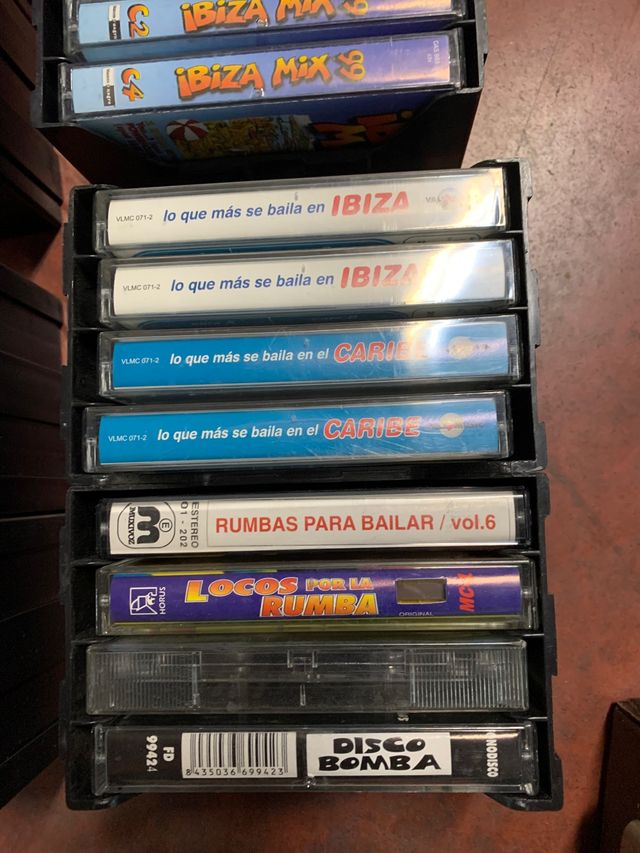 Pack 60 Cintas de Cassette Grandes Artistas