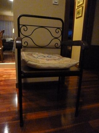 Silla madera y forja de segunda mano por 25 € en A Coruña en Silla madera y forja de segunda mano por 25 € en A Coruña en