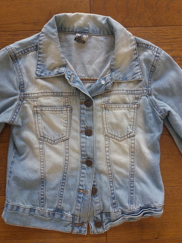 Cazadora vaquera. T.10