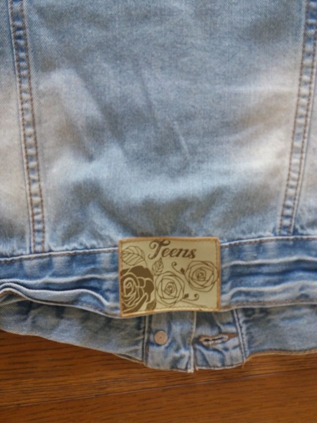 Cazadora vaquera. T.10