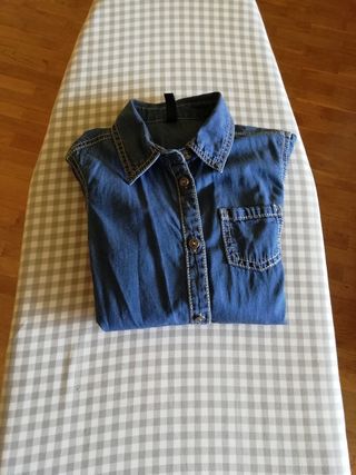 Camisa Vaquera hombre de segunda mano por 6 € en Lugones en Camisas de marca de segunda mano en Lugones en WALLAPOP
