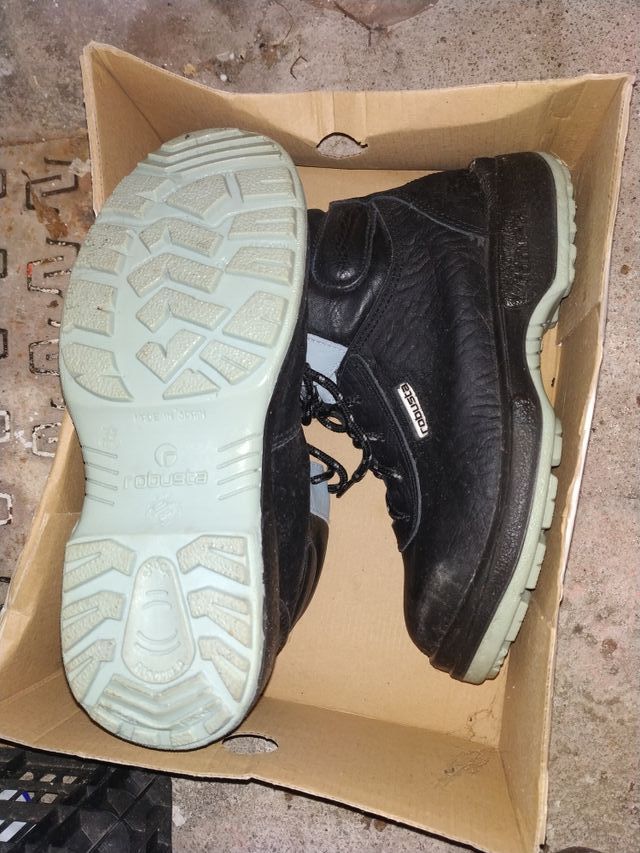 botas de seguridad con solo un uso