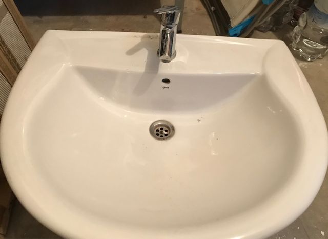 Se vende bidé y lavabos