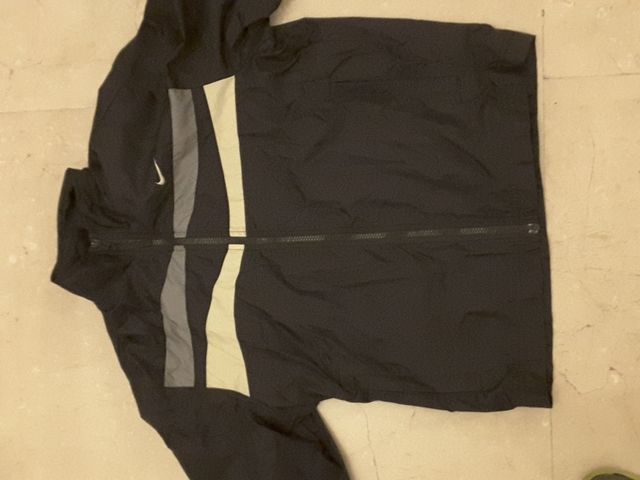 CHAQUETA NIKE TALLA S