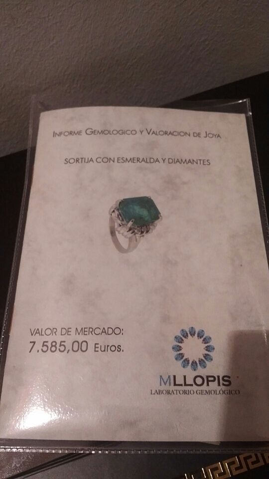 Platino y esmeralda colombiana ,joya exclusiva