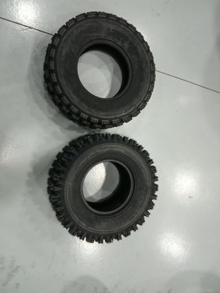 pack neumáticos 22x7x10 y 20x10x9