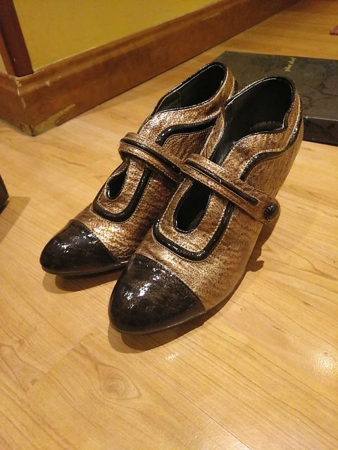 Zapatos de tacón de piel T 39