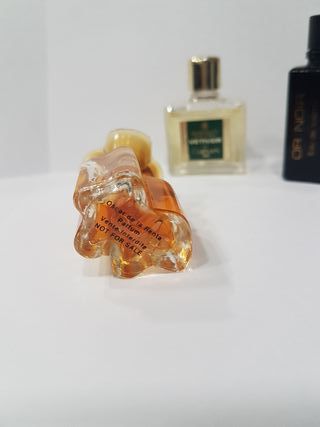 MINIATURAS PERFUMES ANTIGUOS de segunda mano por 8 EUR en Bilbao en WALLAPOP