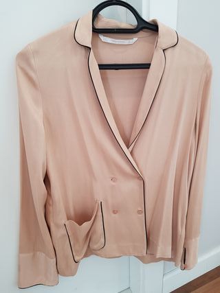Camisa tipo pijama Zara de segunda mano por 10 EUR en Mataró en WALLAPOP