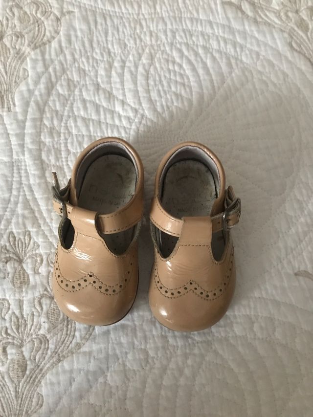 Zapato bebé talla 19