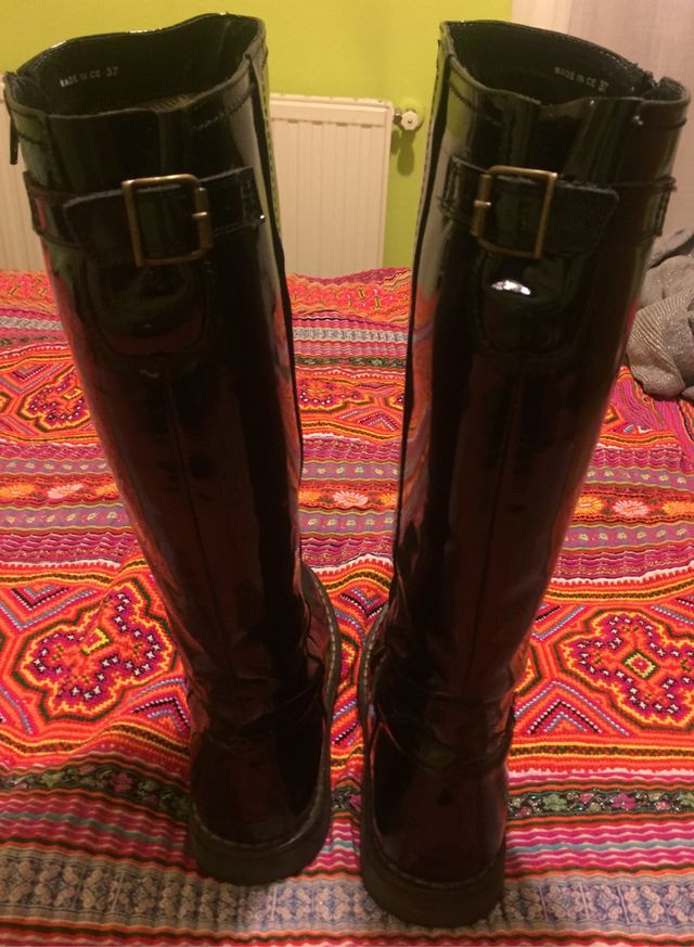Botas charol negro T 37