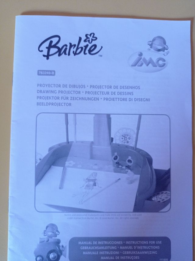 Proyector de Dibujos Barbie de IMC