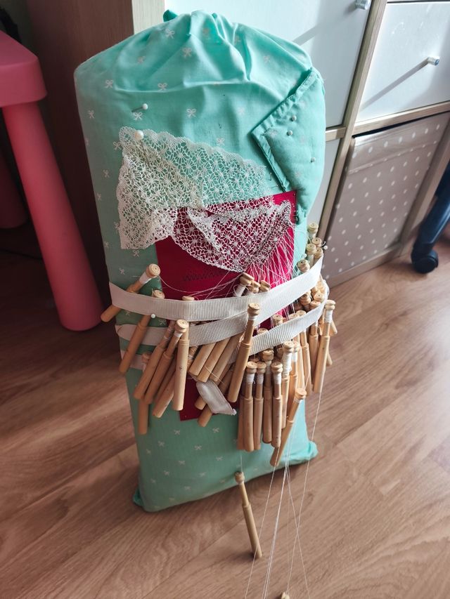 100 Bolillos de madera (regalo almohada)