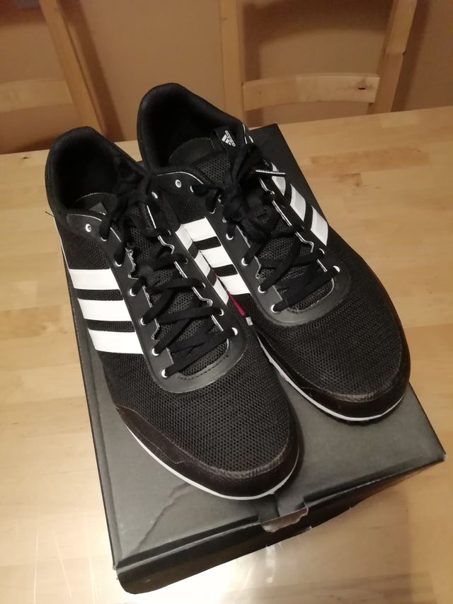 Juventud Albany pasillo Zapatillas de clavos de atletismo Adidas de segunda mano por 20 € en Valladolid en WALLAPOP Juventud Albany pasillo Zapatillas de clavos de atletismo Adidas de segunda mano por 20 € en Valladolid en WALLAPOP