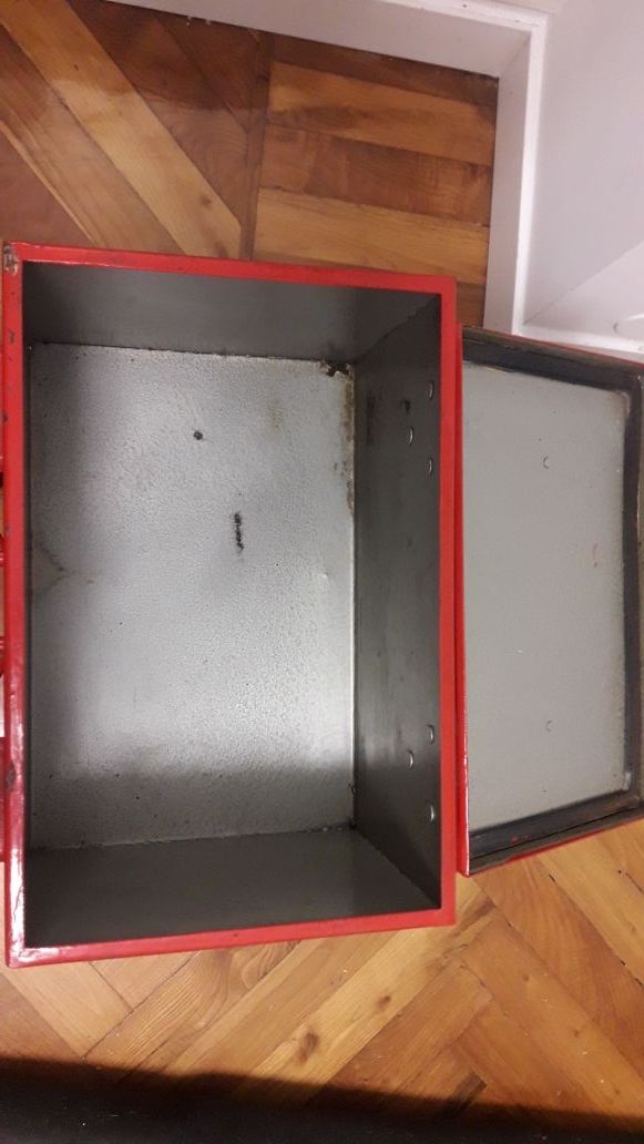 Caja Botiquín vintage hierro