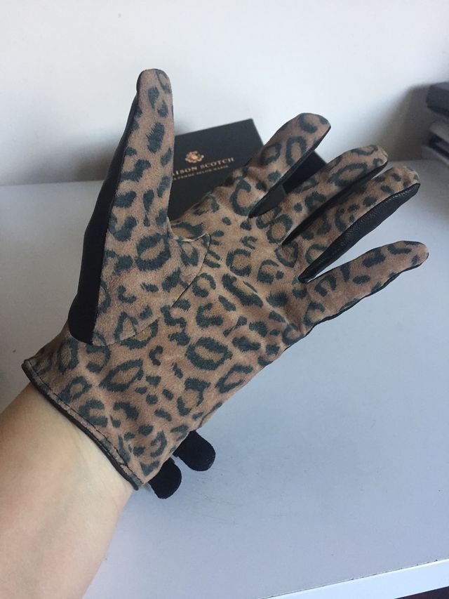 Guantes de piel de marca