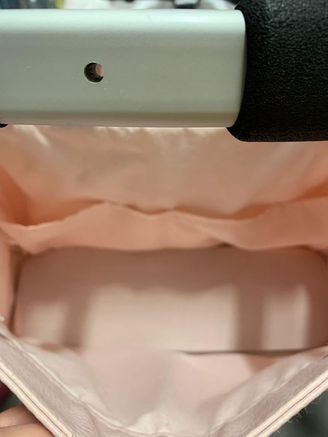 Bolso panera rosa palo tuc-tuc con neceser a juego