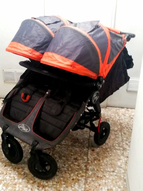 Carrito Gemelar Baby Jogger City
