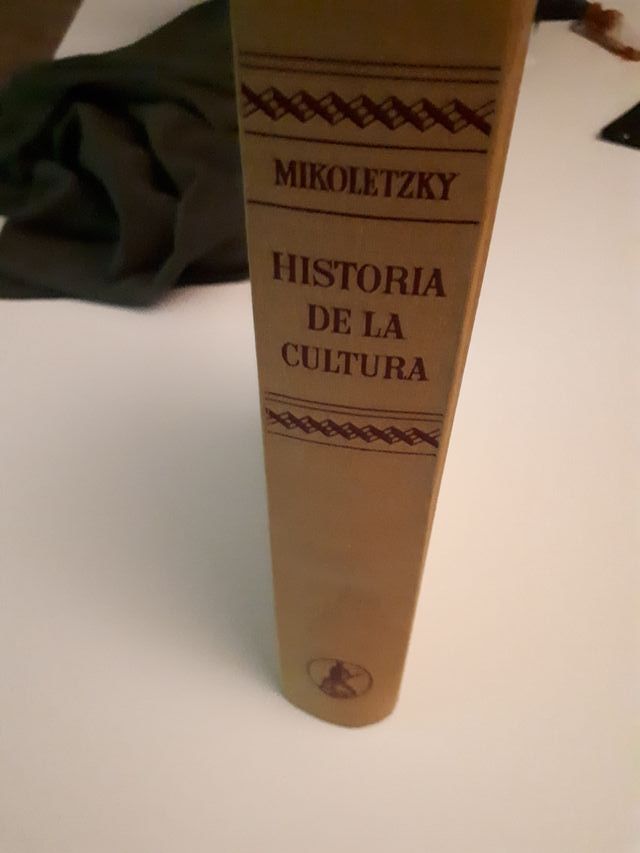 Historia de la cultura. Editorial Labor