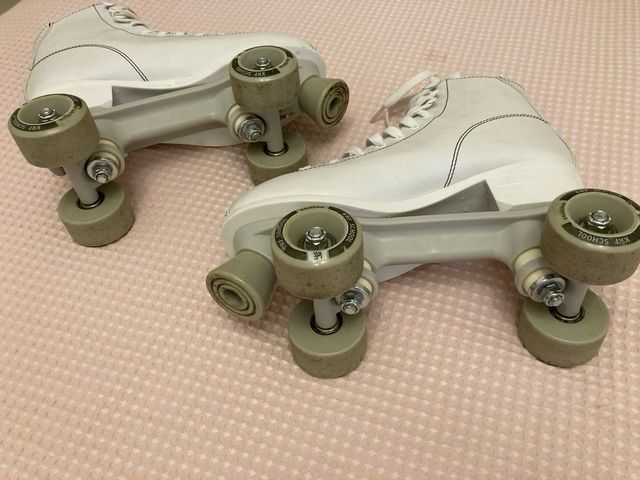 Pattini da scarponi bianchi