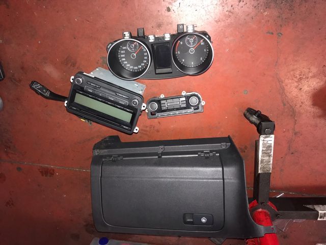 Radio golf 6 guantera mando de luces cuadro