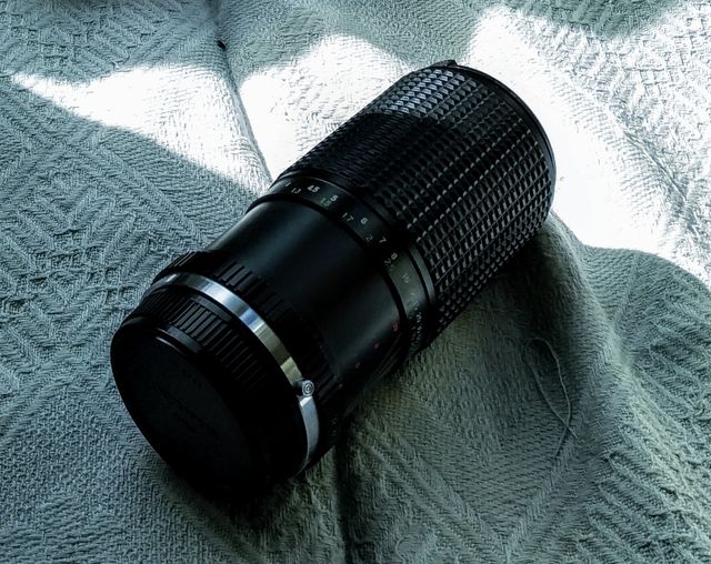 objetivo cámara analògica OLIMPUS 75x200mm