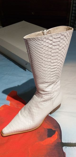 botas blancas vaqueras