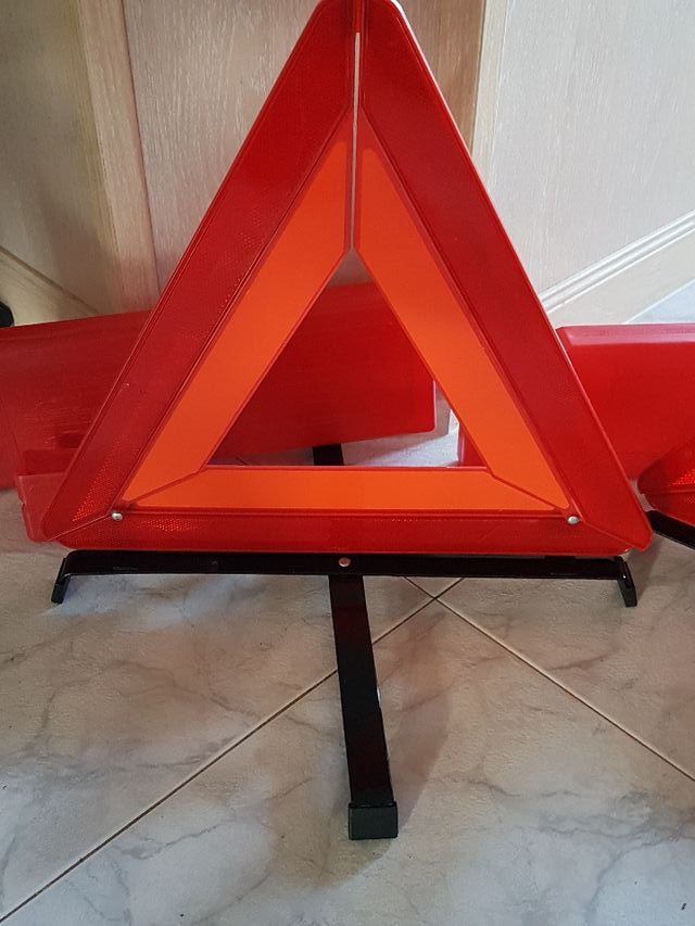 TRIANGULOS DE SEÑALIZACION HOMOLOGADO