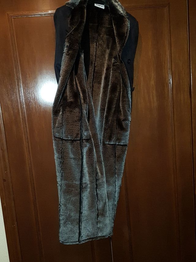 ABRIGO DE ANTE CON FORRO DE PELO